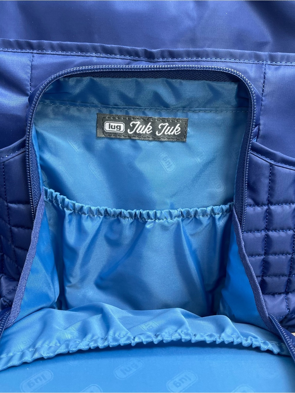 NEW Lug Tuk Tuk Travel Bag Cobalt Blue Quilted Pockets Stroller Straps NWT - Picture 10 of 16